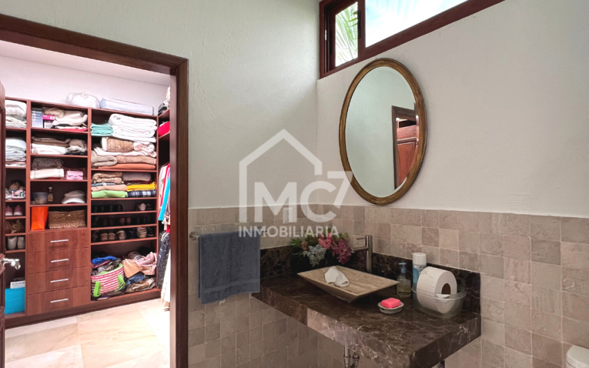 Increíble casa en Juriquilla – La Rica