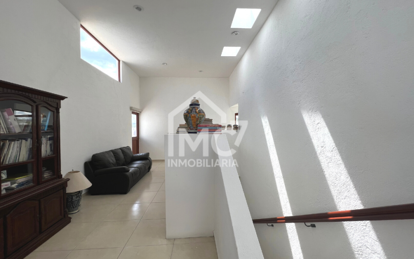 Increíble casa en Juriquilla – La Rica