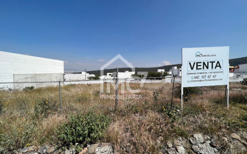 Terreno comercial y de servicios – Cumbres del Cimatario