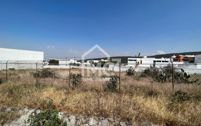 Terreno comercial y de servicios – Cumbres del Cimatario