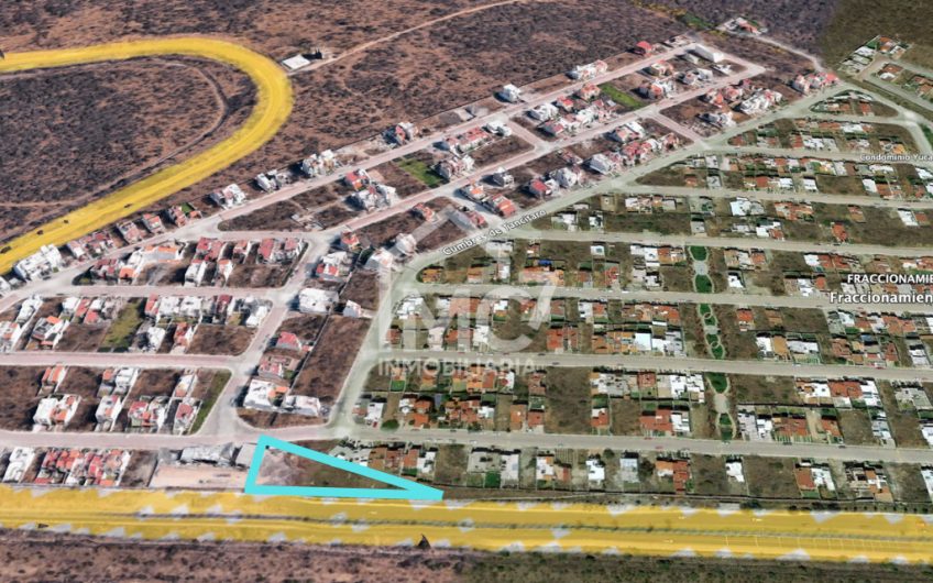 Terreno comercial y de servicios – Cumbres del Cimatario