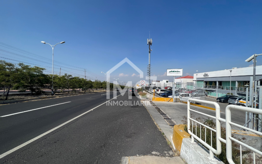 Terreno comercial y de servicios – Cumbres del Cimatario