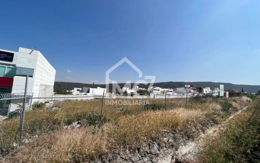Terreno comercial y de servicios – Cumbres del Cimatario