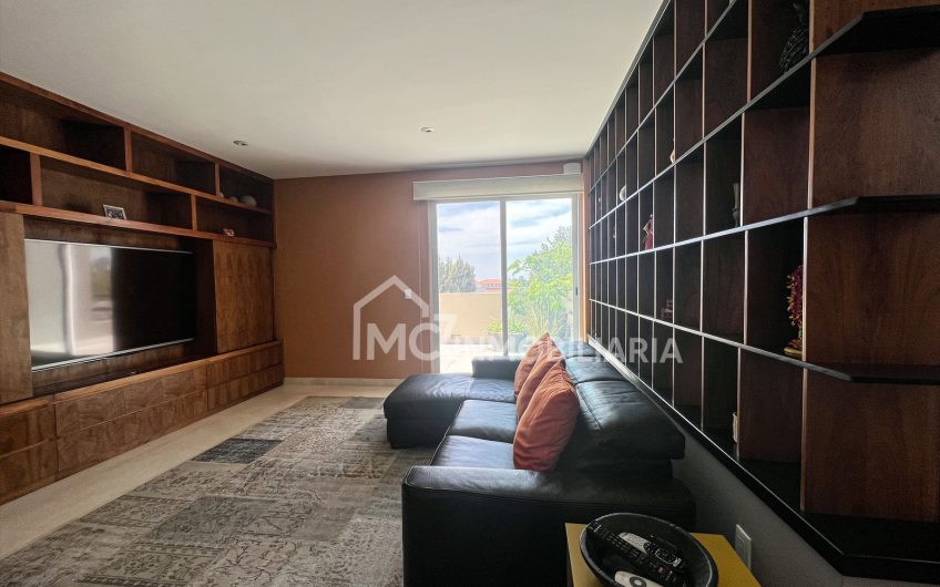 Increíble casa en El Campanario con vista al campo de Golf