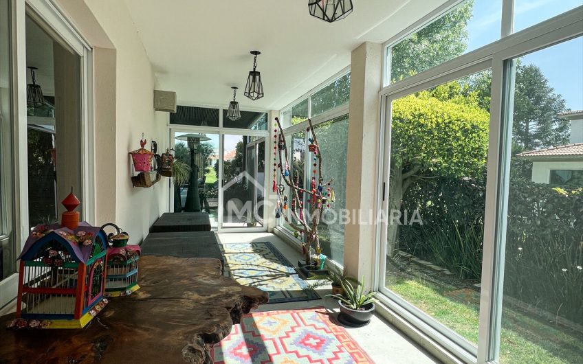 Increíble casa en El Campanario con vista al campo de Golf