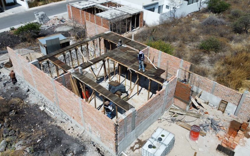 Increíble casa de autor en Zibatá Qro