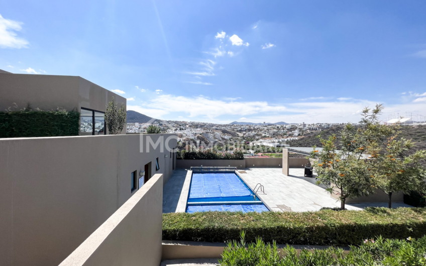 Increíble Duplex con Roofgarden en Lomas de Juriquilla (Grupo Caisa)