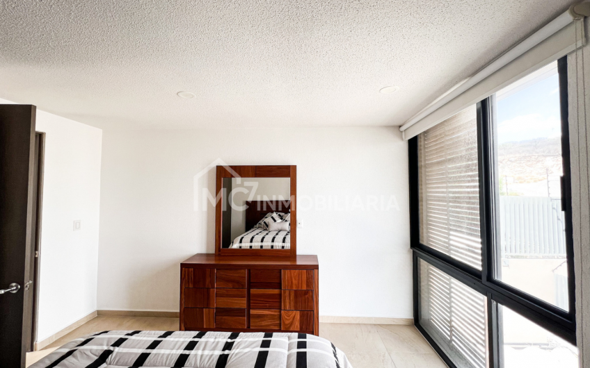 Increíble Duplex con Roofgarden en Lomas de Juriquilla (Grupo Caisa)