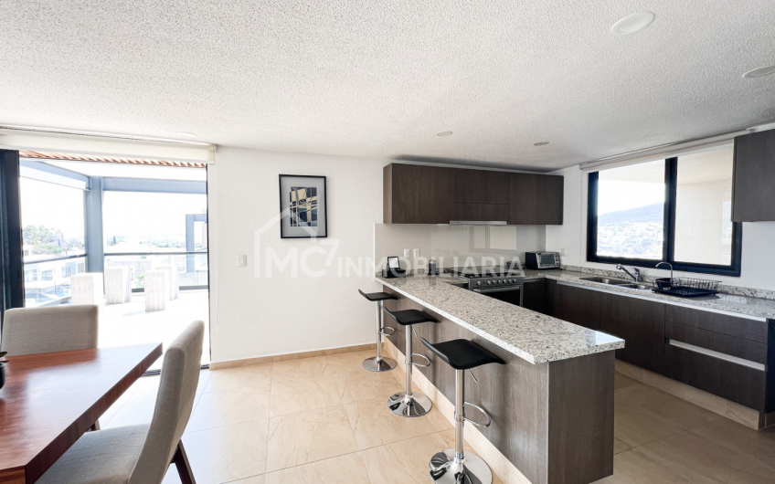 Increíble Duplex con Roofgarden en Lomas de Juriquilla (Grupo Caisa)