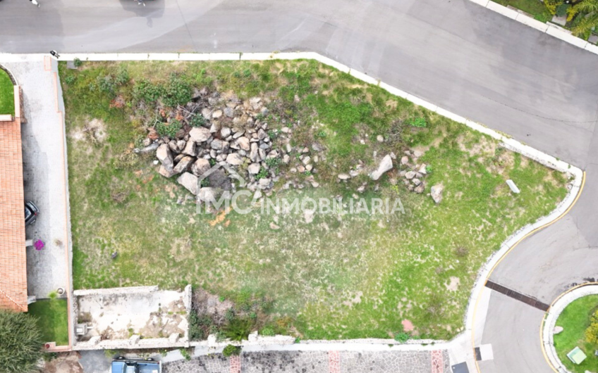 Increíble terreno en El Campanario Querétaro ubicado en esquina