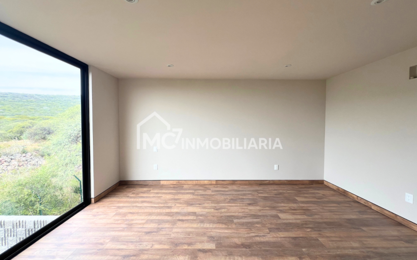 Increíble casa en Altozano Querétaro frente a área verde