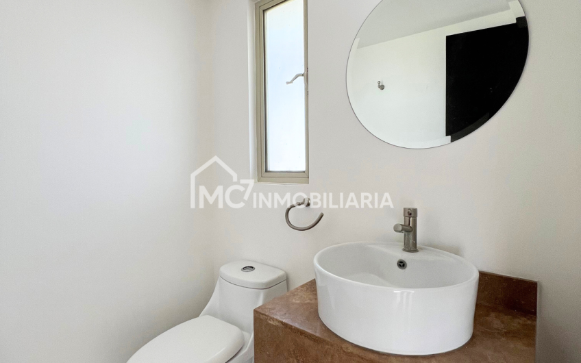 JURIQUILLA venta de casa en Manzanares