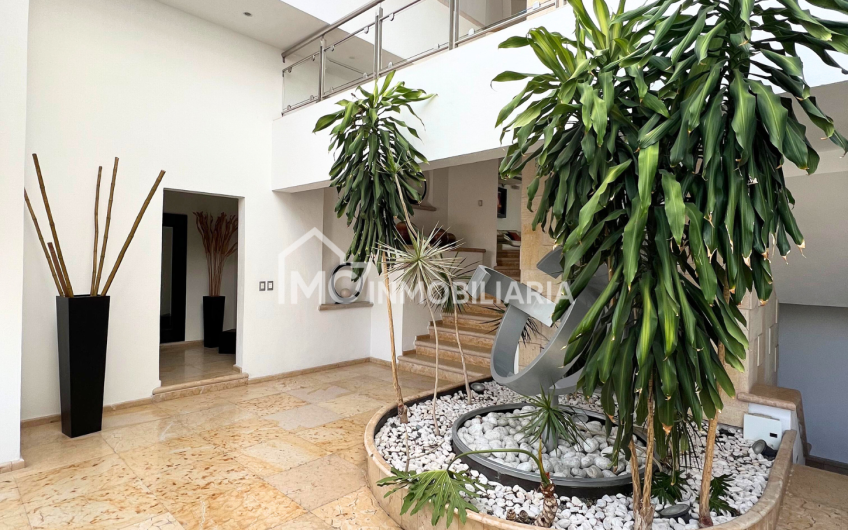 CASA EN JURICA, PRIVADA VILLAS REGENCY