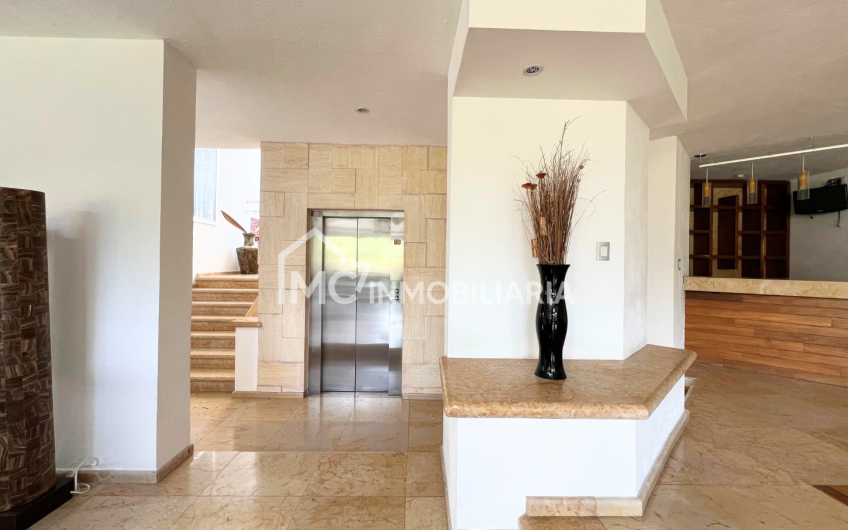 CASA EN JURICA, PRIVADA VILLAS REGENCY