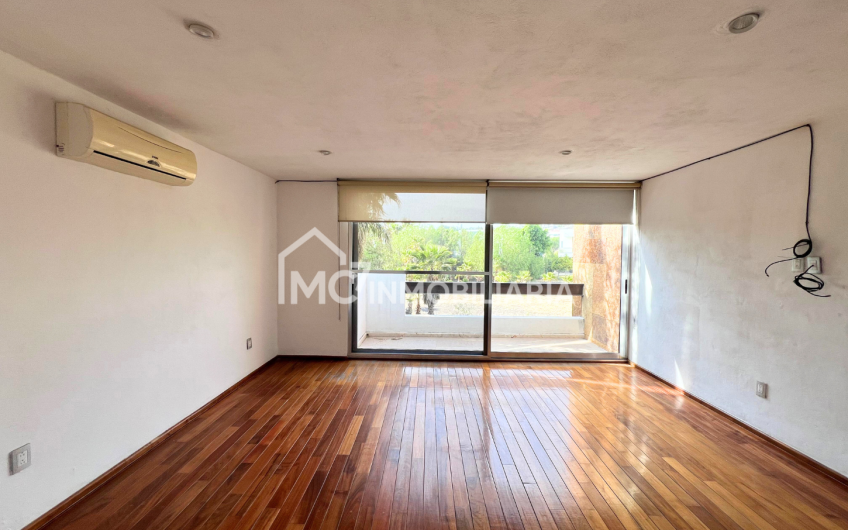 CASA EN JURICA, PRIVADA VILLAS REGENCY