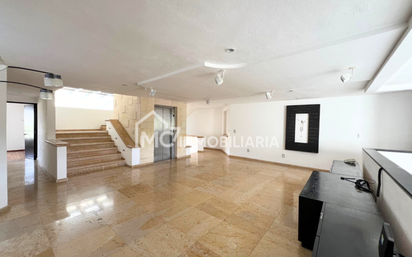 CASA EN JURICA, PRIVADA VILLAS REGENCY
