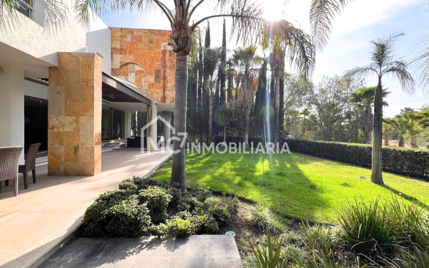 CASA EN JURICA, PRIVADA VILLAS REGENCY