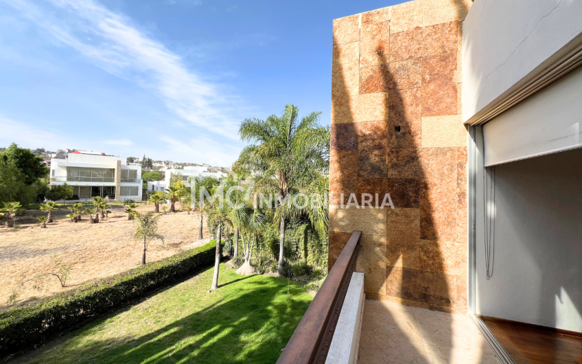 CASA EN JURICA, PRIVADA VILLAS REGENCY