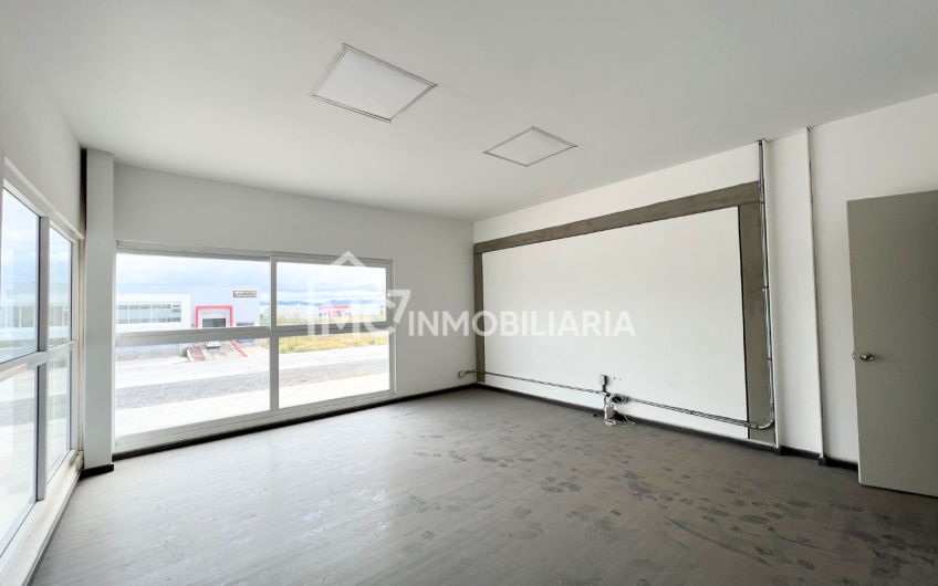Increíble bodega en venta en El Marqués a 8 minutos de Zibatá