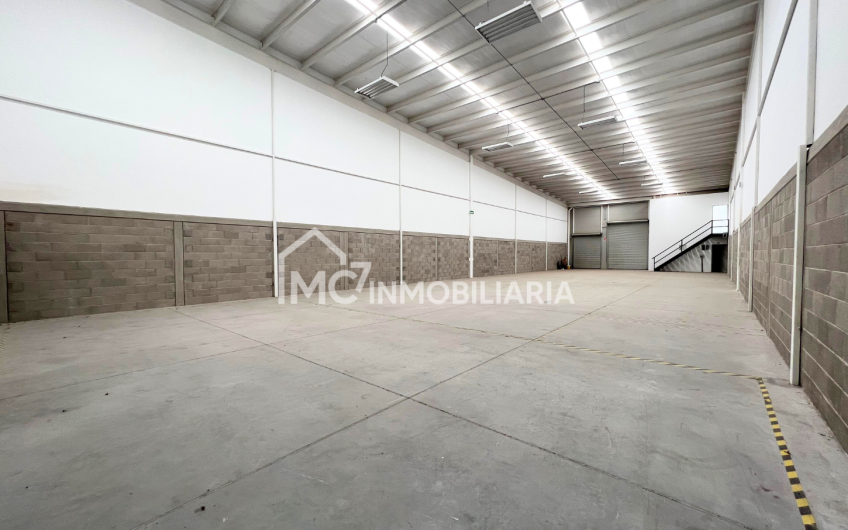 Increíble bodega en venta en El Marqués a 8 minutos de Zibatá