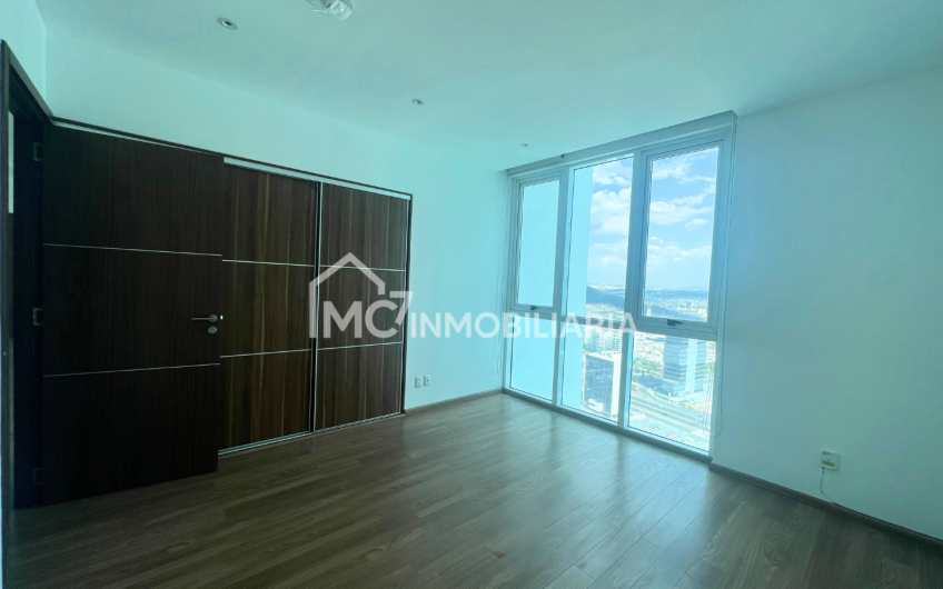 Departamento en Juriquilla Towers en Renta