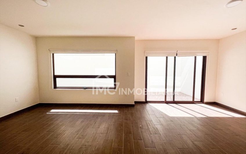 Casa en El Mejor Clúster de Altozano Querétaro