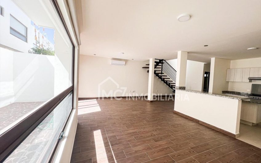 Casa en El Mejor Clúster de Altozano Querétaro