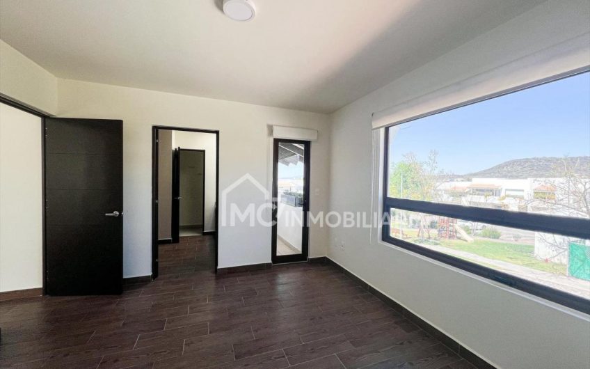 Casa en El Mejor Clúster de Altozano Querétaro