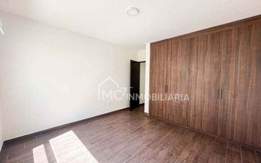 Casa en El Mejor Clúster de Altozano Querétaro