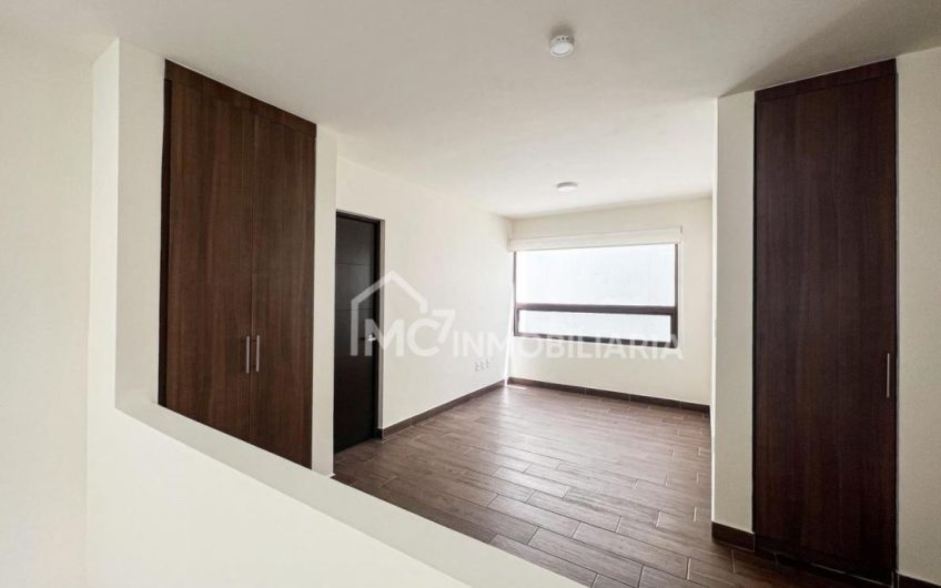 Casa en El Mejor Clúster de Altozano Querétaro