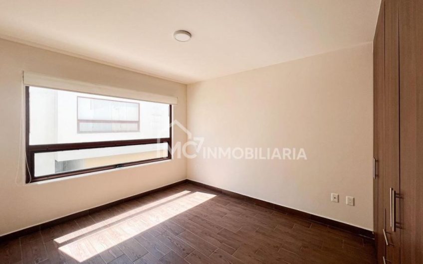 Casa en El Mejor Clúster de Altozano Querétaro