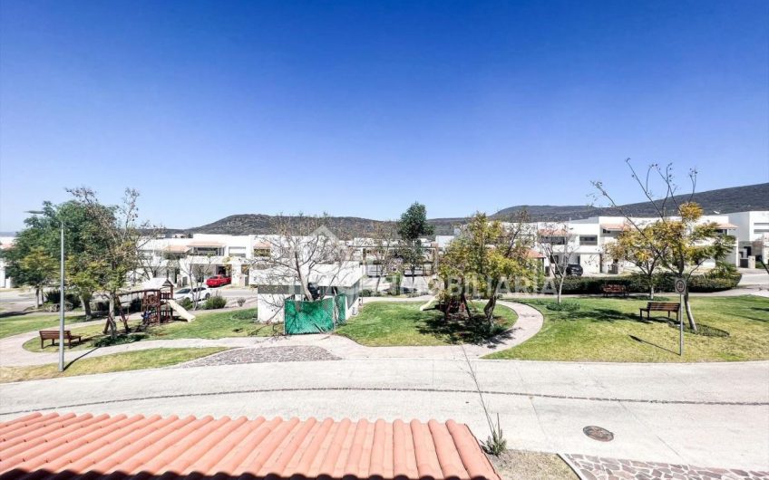 Casa en El Mejor Clúster de Altozano Querétaro