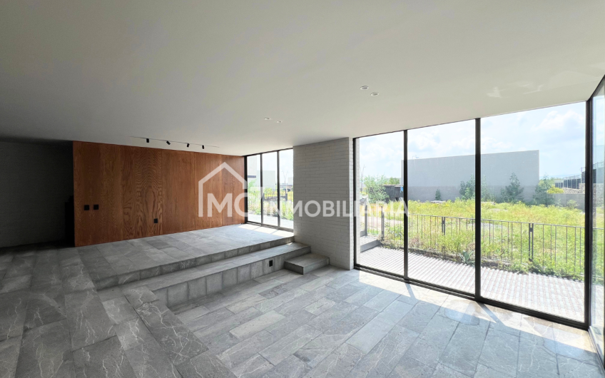 Casa de Autor en Lomas del Campanario Norte