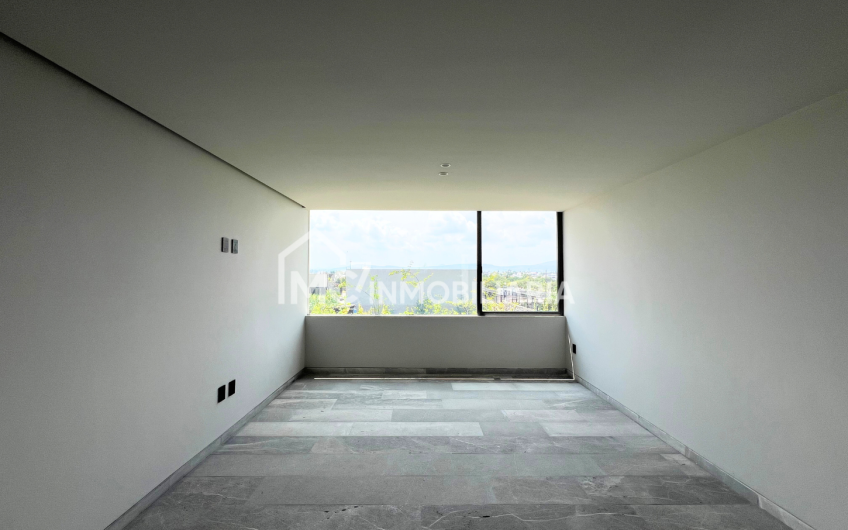 Casa de Autor en Lomas del Campanario Norte