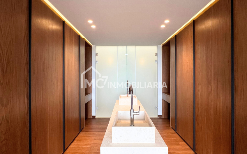 Casa de Autor en Lomas del Campanario Norte