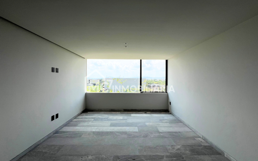 Casa de Autor en Lomas del Campanario Norte