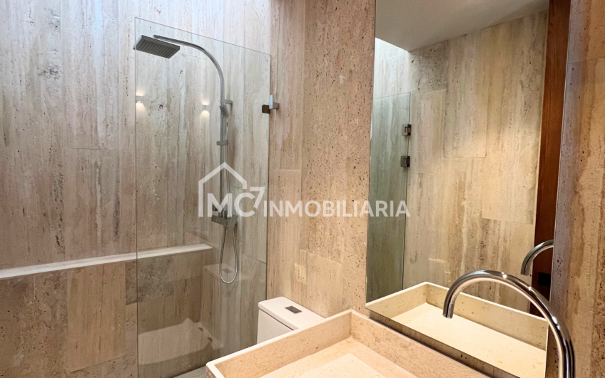 Casa de Autor en Lomas del Campanario Norte