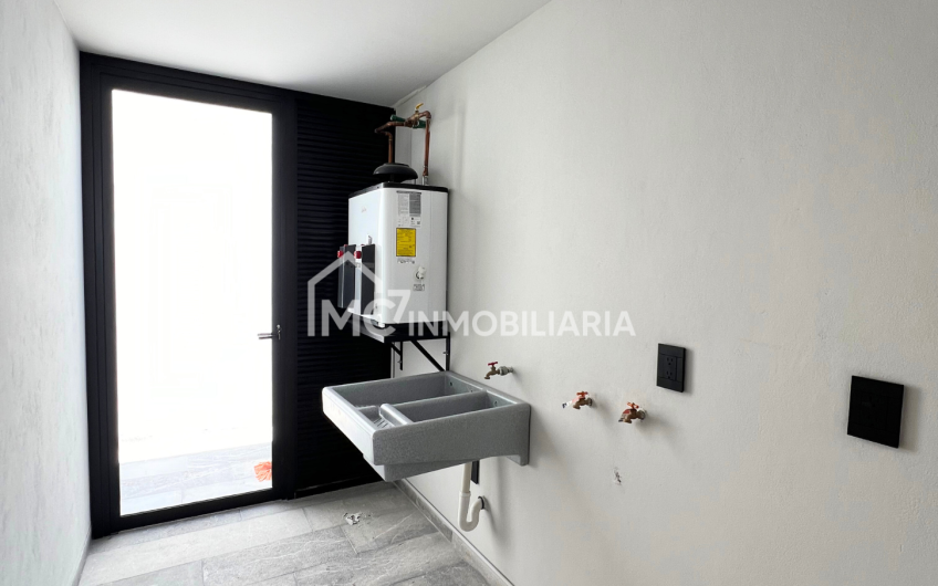 Casa de Autor en Lomas del Campanario Norte