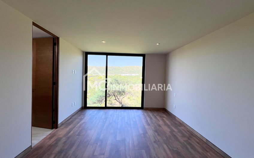 Increíble casa en Altozano Querétaro frente a área verde