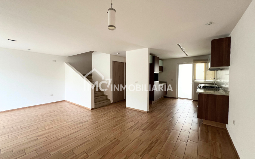 Casa EN VENTA – Zibatá Lina