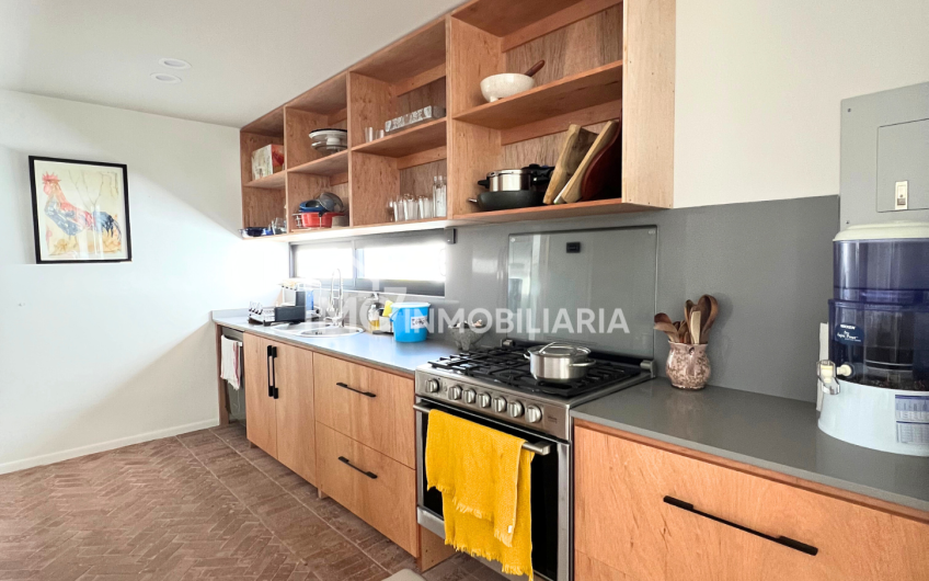 Casa de autor en venta en Juriquilla – Villas del Mesón  