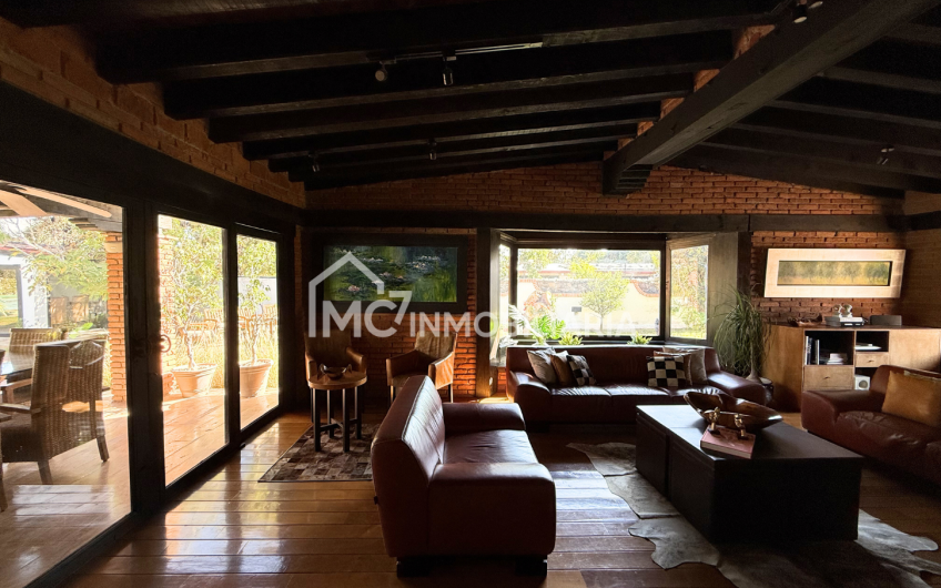 Casa en Jurica de un solo nivel