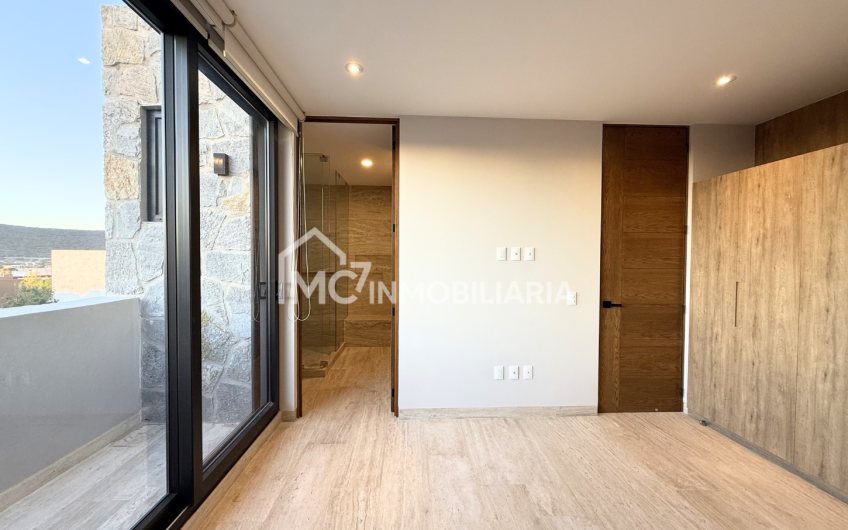 Casa en Altozano en RENTA