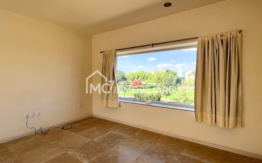 Casa en el Campanario en VENTA y RENTA