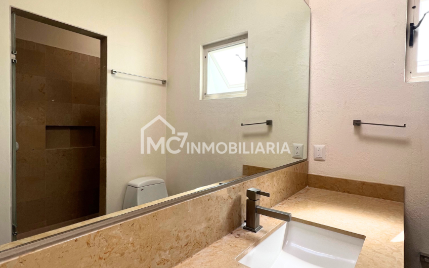 Casa en el Campanario en VENTA y RENTA