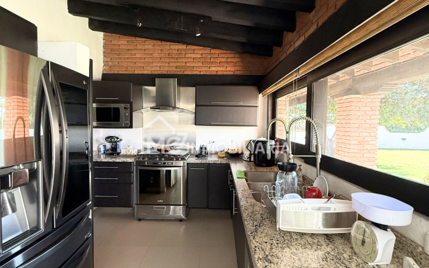 Casa en Jurica de un solo nivel