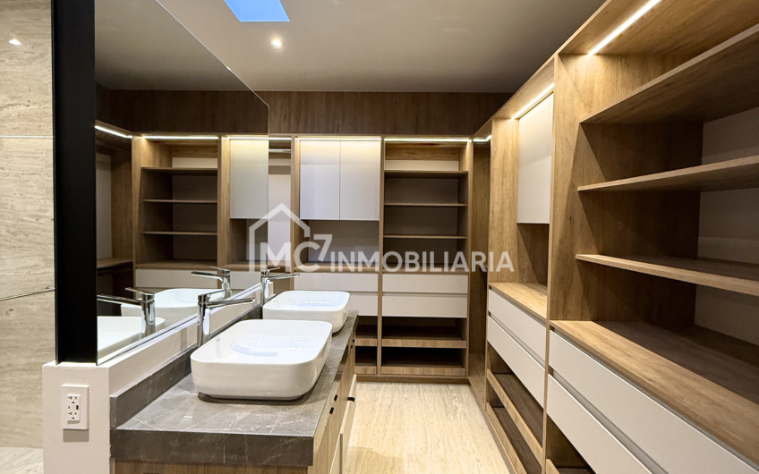 Casa en Altozano en RENTA