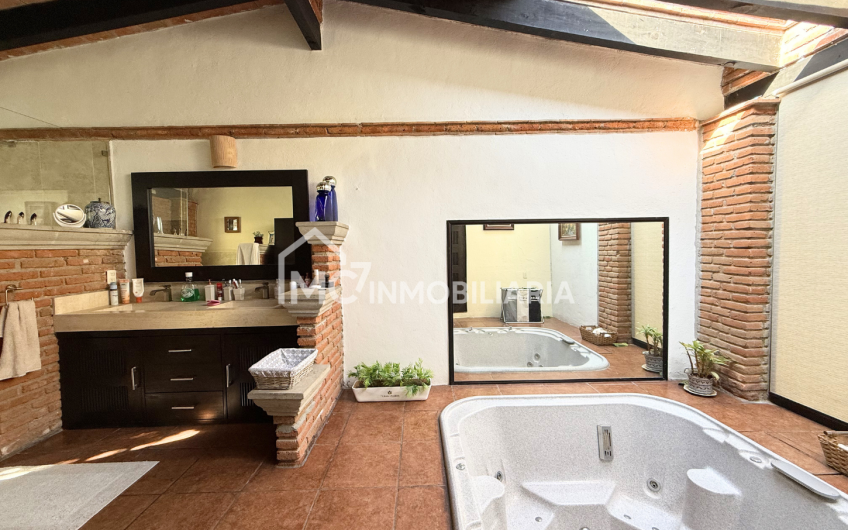 Casa en Jurica de un solo nivel