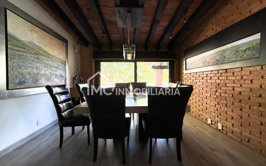 Casa en Jurica de un solo nivel